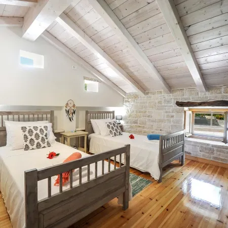 Leonora House with Private Pool Close to Gaios