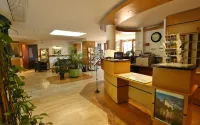 Best Western Hotel le Pont DOr Hotels in Lunan