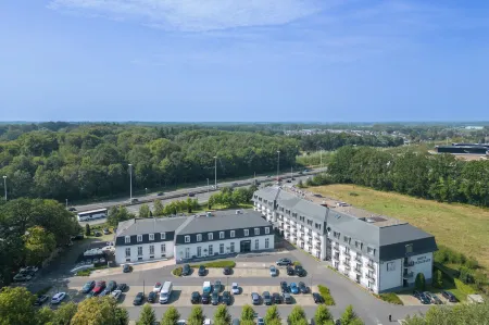 Van der Valk Hotel Brugge Oostkamp Отели в г. Зеделгем