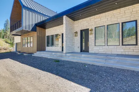 Alpine Mountain Escape