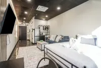 Melwood Suites Unit 104 Studio Hotels in Oakland