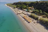 Avia Blue Maisonette - Steps From the Sea Hotels in Ditiki Mani