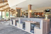 Edgewater Missoula, Tapestry Collection by Hilton - ที่มีบาร์
