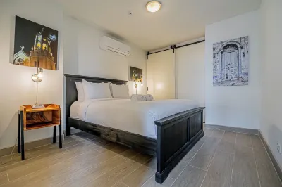Casco View Apartments Hotels near Bridge of the Americas