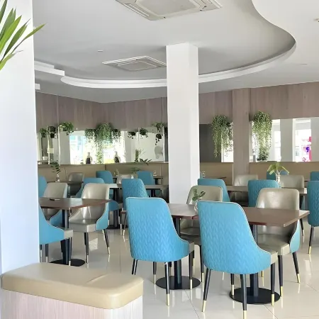 Centerpoint Boutique Hotel Отели рядом с достопримечательностью «Ват Онг Тэу Махавихан»
