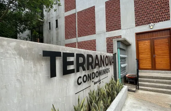 特拉諾瓦 By YALP