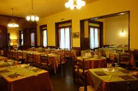 Hotel Roma Hotels in Sulmona