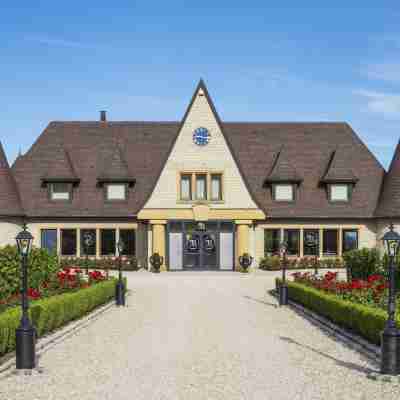 Château R Hotel Exterior