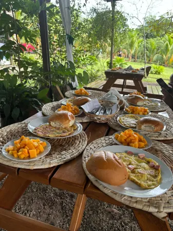 Ojaraska Ecolodge Albergues Отели в г. Коронель Портильо