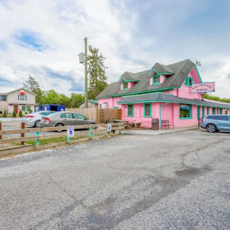 Budget Inn by OYO Natural Bridge I-81