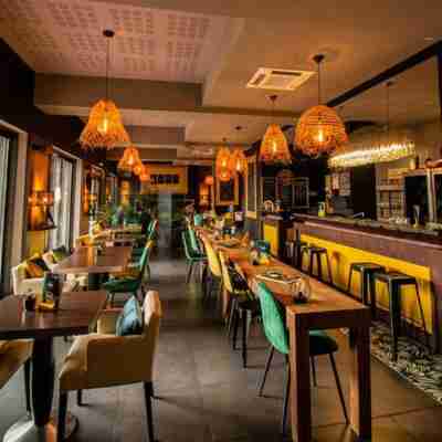 Le Safari - Hôtel Carpentras Dining/Meeting Rooms