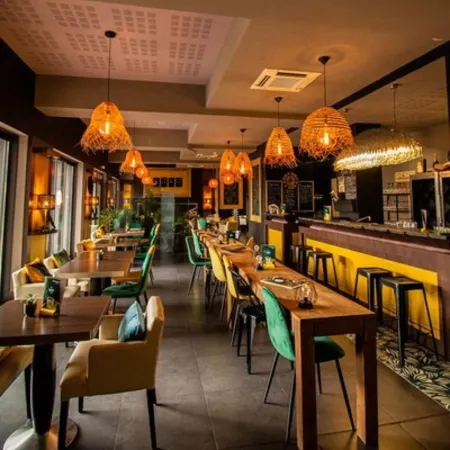 Le Safari Hotel Restaurant