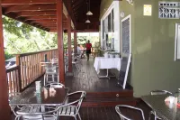 Surfers Beach Self Catering Chalets - Aamiainen