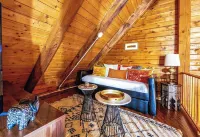 Modern, Cozy, Idyllic Log Cabin Secluded on 6 Serene Acres