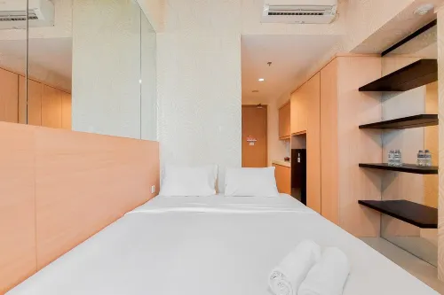 Nice and Modern Studio at Tree Park City Cikokol Apartment