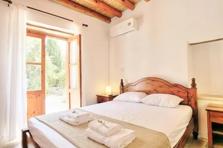 Simeon Estate in Drouseia