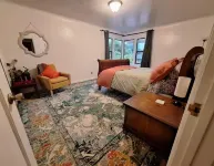 Quaint 2-bedroom Apartment with safe offstreet parking in Eureka