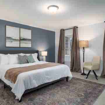 Game room, great for families, centrally located in Piedmont Triad Rooms