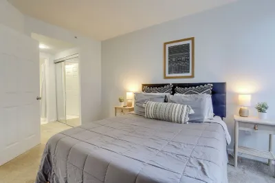 Sensational 1 Bedroom Condo at Ballston Place with Gym