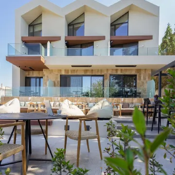 Acro Upscale Residences