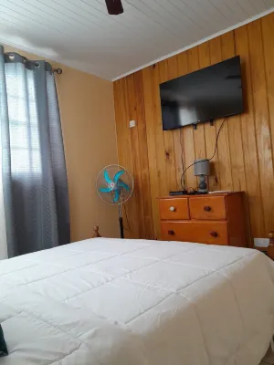 Pinard's Vacation Home-Apt 3 Hotels near Champagne Beach