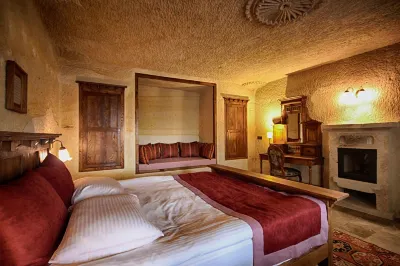 1811 Cave Hotel Hotels near Camel Rock