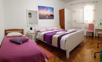 Room-Stay in the Center of Zadar at Peni