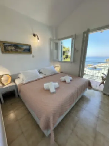 Niriides Hotel Apartments