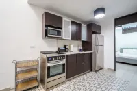 153 Luna by Stay with Bear - Apartments