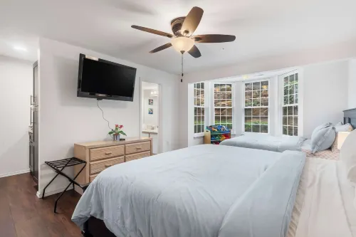 Lake Hideaway Waterfront Condo w/ Resort Perks!