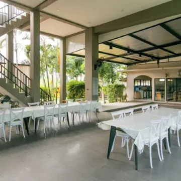 Baan Phing Phu Praew Cha-Am