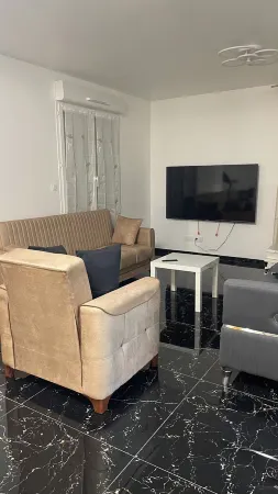 House type Apartment 1st floor Отели рядом с достопримечательностью «Сад Меридьен»