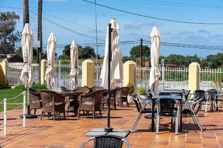 Hotel Los Barruecos by Croma