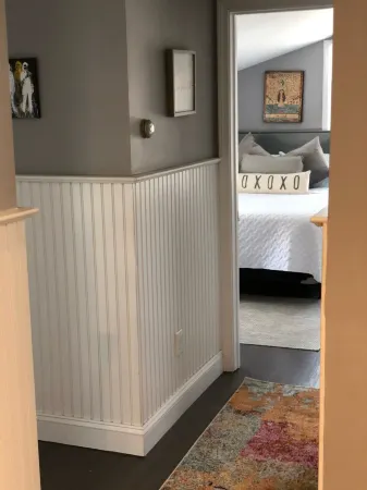 Skytop Cottage Steps Away From Sandy Beach (Full Private Beach Access), NEW