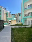 Luxurious Condo - Home Away from Home - 5 mins from beach!