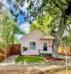 8 mins from U of O, Central/Funky/Fun!