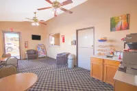 伊克諾旅館- Junction City I-70 近 Fort Riley