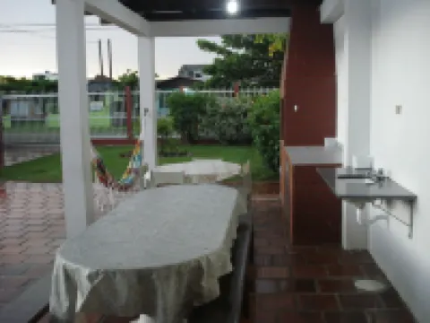 Wonderful / 3 Suites / Pool Two Lands \ WI FI \ Air Cond.- Pontal do Pr 巴拉那州蓬塔爾酒店