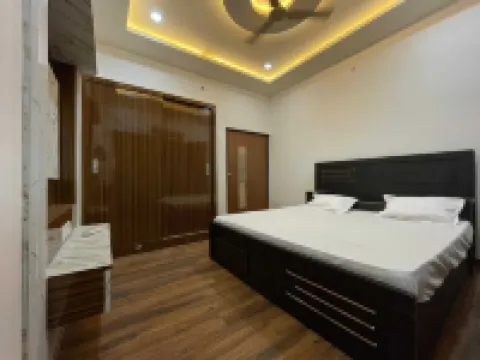 菠羅奈斯阿卡什甘加民宿