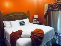 Cayman Imperial Suite-Close to Beaches, Restaurants, Bus-stops & Stores
