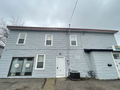 Your another home close to Woodbine Beach and Downtown Toronto. Hotel a East York