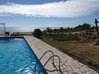 BEAUTIFUL HOLIDAY HOME NEAR PAREDES WITH POOL AND DIRECT BEACH ACCESS - 수영장