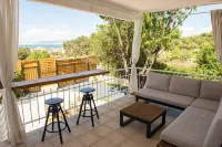 Grand Seaview Retreat - walk to the beach Hotels in Thermaikos
