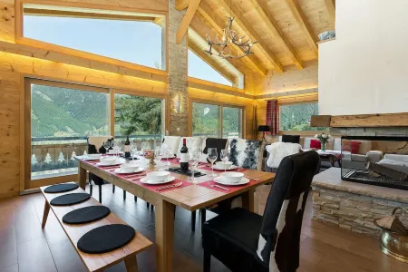 Luxuriously Appointed Chalet  Charbray - la Tzoumaz - 10p - Hot Tub, Sauna