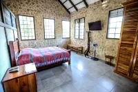 Very Private 3 Bedroom Villa in Tambor