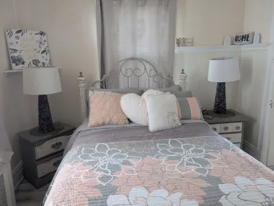 2 BR Spacious Apartment in Historic Montclair NJ Close to NYC Transportation Hotels near 73 See Gallery & Design Studio