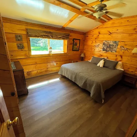 Adirondack Mountain Lodge