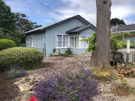 St. Leonards Pier Beach House -5 min walk to the beach Отели в г. Сейнт Леонардс