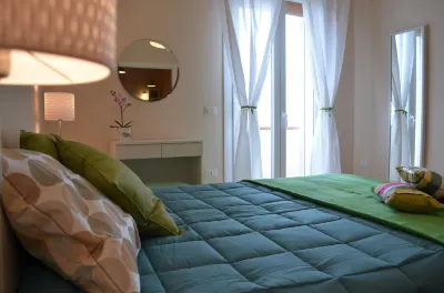 Sea View Apartment in the Center of Marsala- Sea View- free WIFI- FreeParking