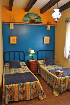 homely cosy rural house Отели в г. Каркабуэй